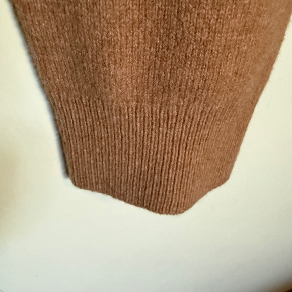 Reiss Men's Camel 100% Merino Wool Crewneck Sweater Size XL - Picture 6 of 12